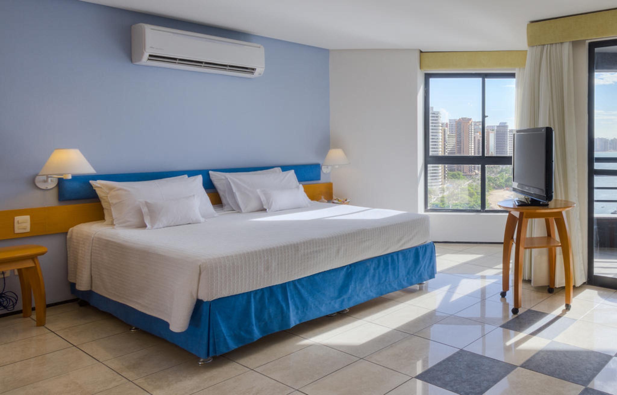 Hotel Iate Plaza 4*