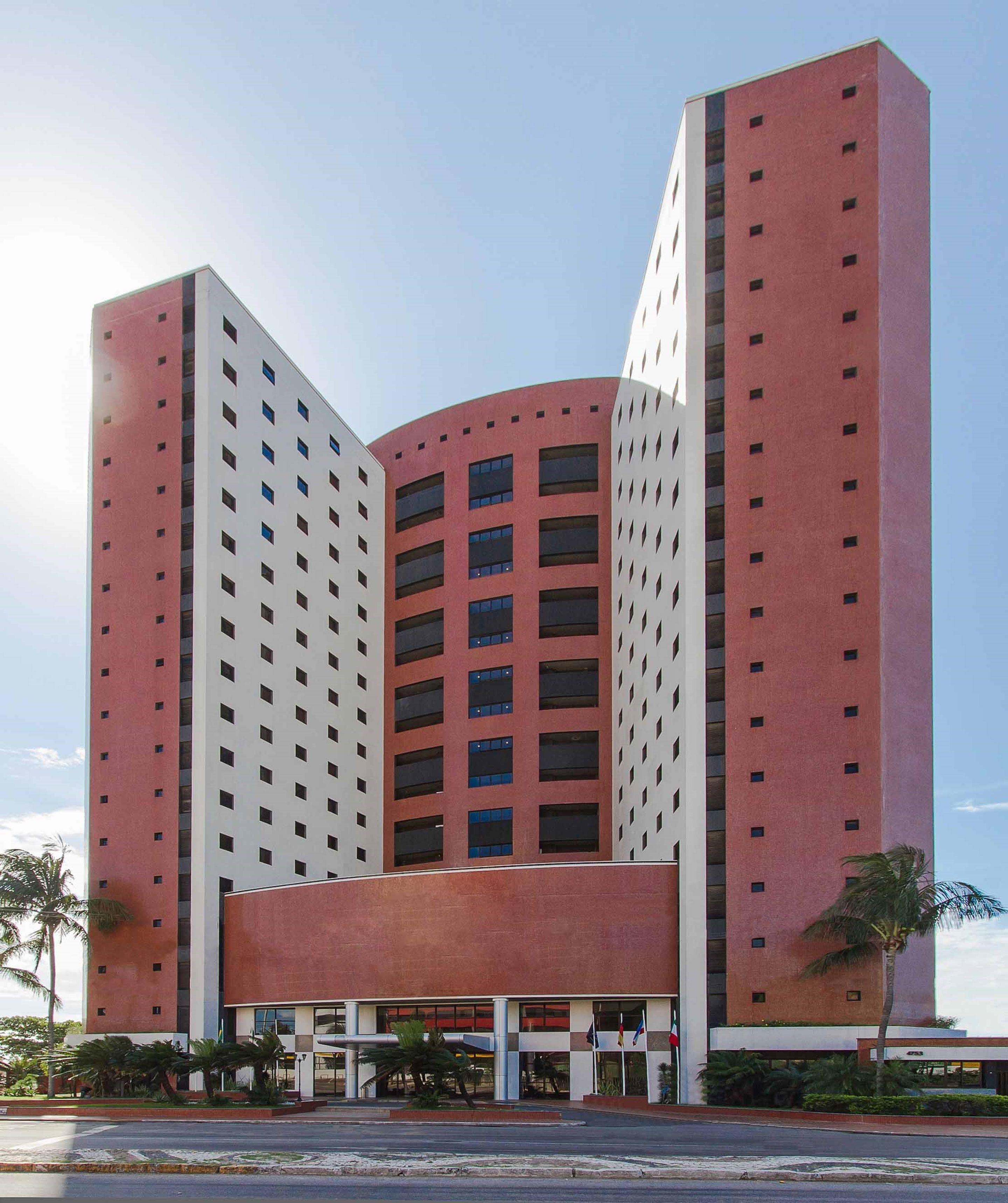 Hotel Iate Plaza 4*